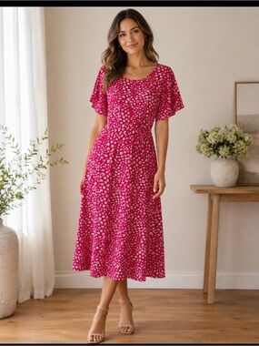 SHEIN Floral Pink Dress. Size large. EUC. Least waist.